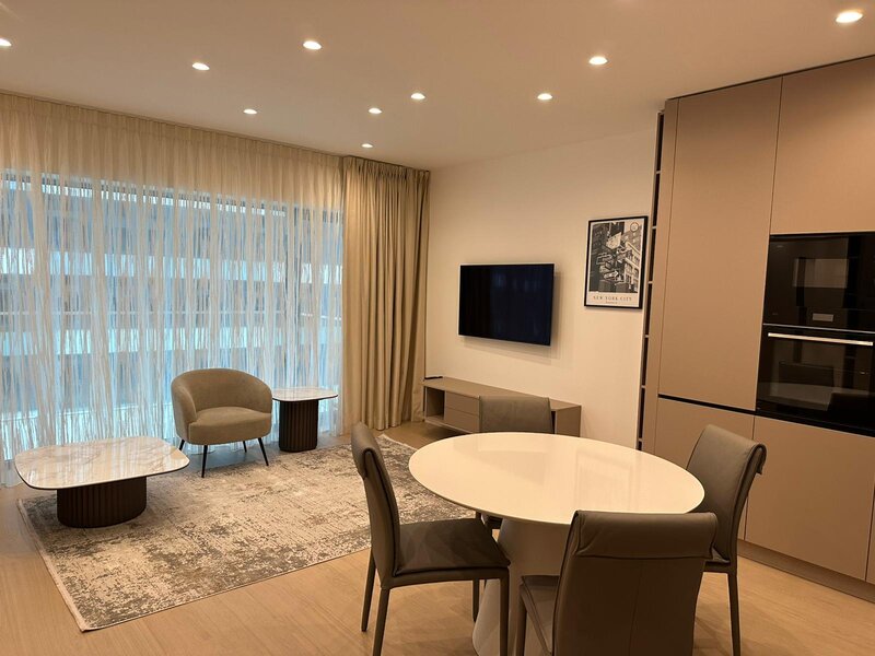 Aviatiei, Promenada Mall,