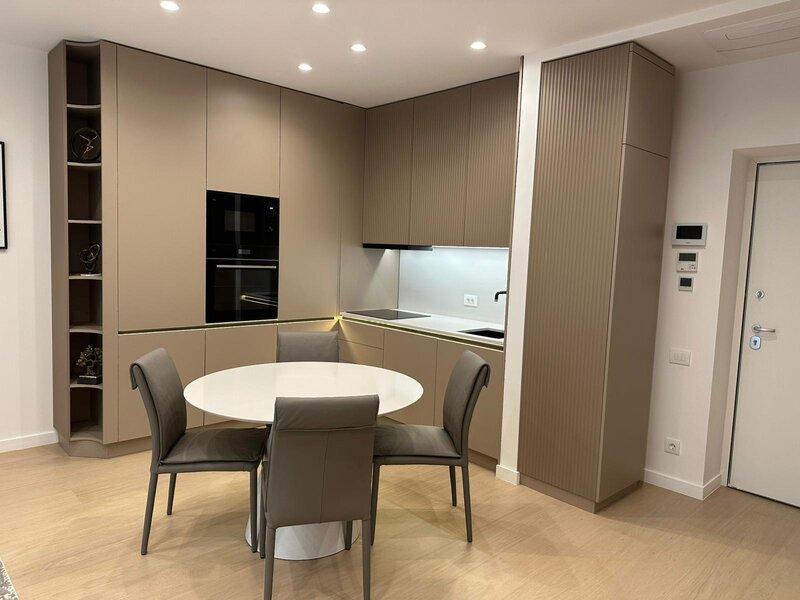 Aviatiei, Promenada Mall,