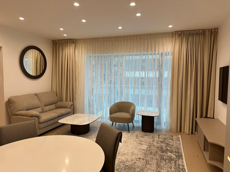 Aviatiei, Promenada Mall,